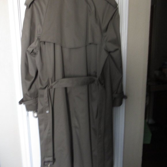 Chaps Ralph Lauren Trench Coat for Men - Picture 4 of 16